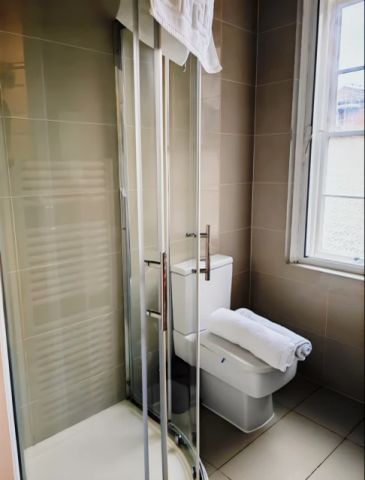 1 Bed - Photo 5