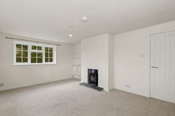 3 bedroom detached bungalow to rent - Photo 1