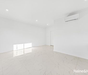 Stylish & Low-Maintenance Living (Water Included) - Photo 4