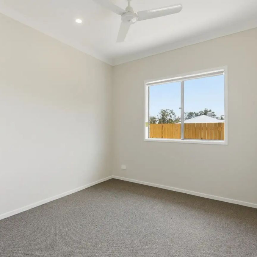 “Brand New 4 Bedder Family House unbeatable LOW Price $630 pw” - Photo 1