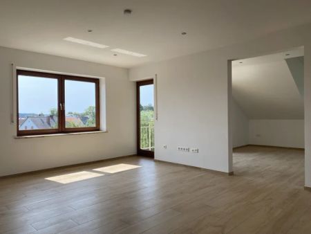 Erstbezug mit neuer EinbaukücheModernisierte Wohnung zur Miete mit einmaligem Ausblick - Photo 3