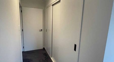 Stunning 4 bedroom low maintenance - Photo 3