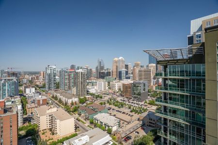 2301-210 15 Ave SE - Photo 3