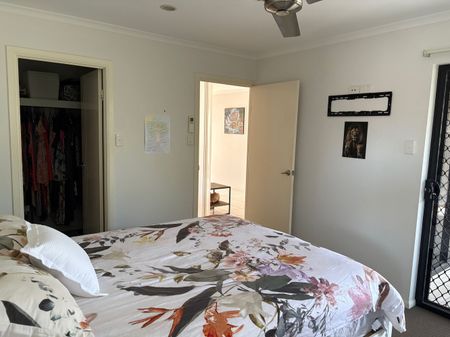 2/5 Mussett Street, Glenella - Photo 5