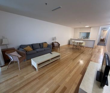 Modern Furnished Apartment! - Photo 6