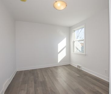 3 BEDROOM UPPER UNIT IN ST.CATHARINES!! - Photo 6