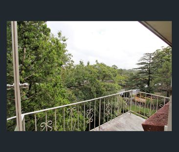 Good Sized Two Bedroom Unit in Convenient Location - Photo 5