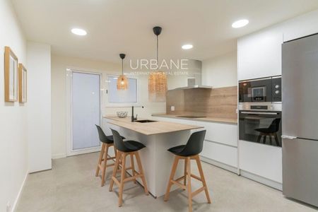 Exclusivo y luminoso piso reformado en finca señorial del Eixample, Barcelona | Disponible a partir de febrero para alquiler temporal - Photo 4