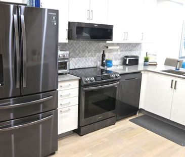 For Lease - 70 William Duncan Road, Toronto, Ontario - Photo 4