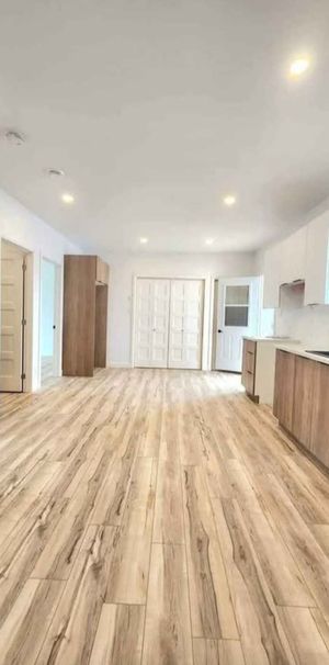 4 1/2 Dans Immeuble Rénové - Photo 1