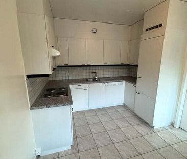 Lease renewal – 4 rooms, Geneva (Rue de Moillebeau) on: 15.12.2025 - Photo 1