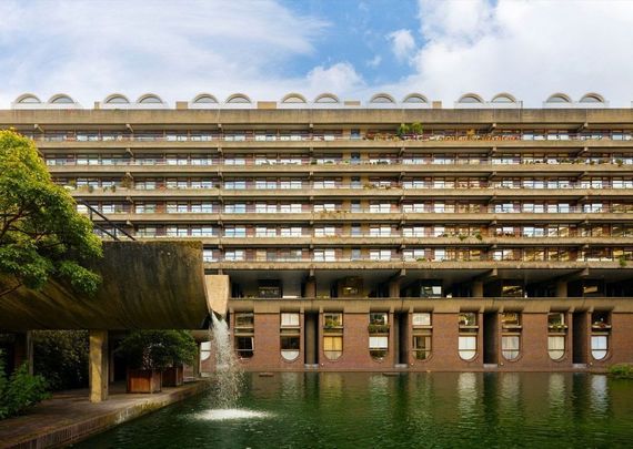 Barbican - Photo 1