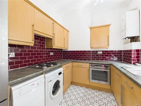 3 bedroom end of terrace house to rent - Photo 5