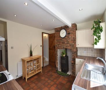 2 Bedroom Terraced To Let - Photo 4