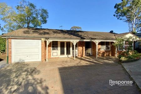 “Quaint family home” - Photo 3