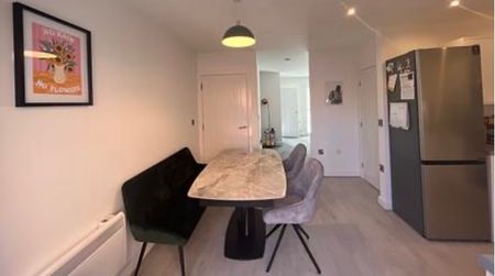 2 Bed Semi-Detached House, Kara St, M6 - Photo 3