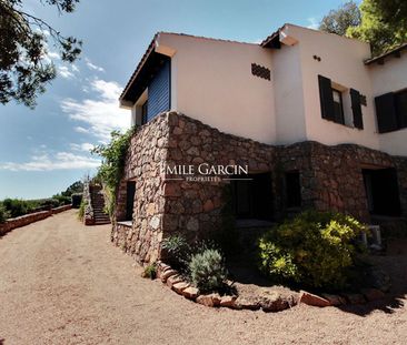 Villa rénovée à louer à Palombaggia, sur les hauteurs - Photo 3