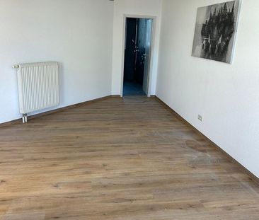 sanierte 1Raum Wohnung barrierearm mit EBK - Foto 1