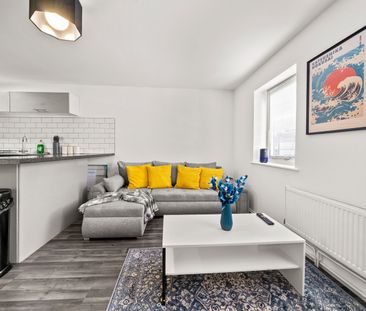 2 Bed Terraced House, Manor House Lane, BS14 - Photo 6