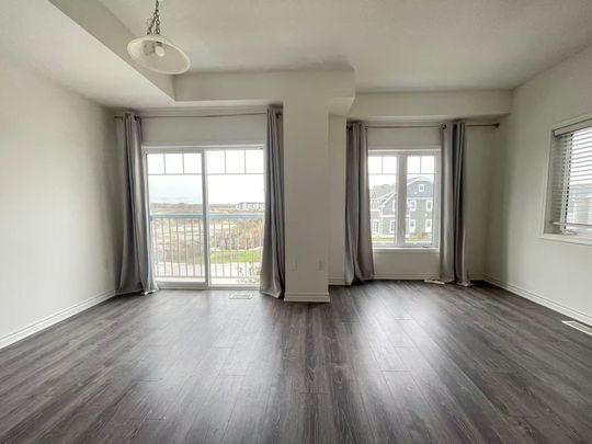 For Lease - 53 Shelburne Avenue, Wasaga Beach, Ontario - Photo 1