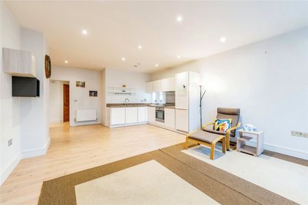 High Street, Bracknell, Berkshire, RG12 - Photo 4