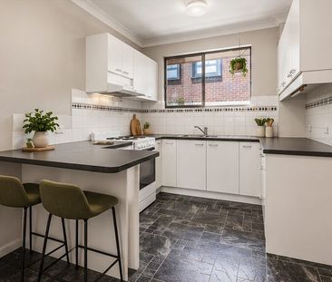 Two Bedroom Apartment In Heart of Strathfield - Photo 5