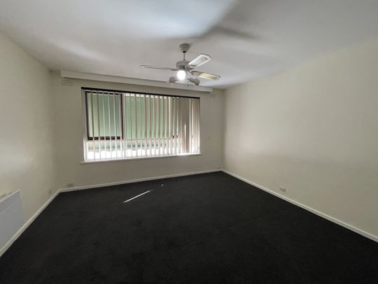 Ground Floor Apartment - Photo 1