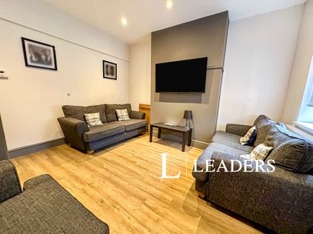 1 bedroom mid-terrace to rent West Parade - Photo 5