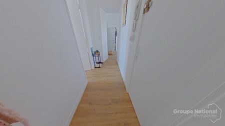 Appartement Salon De Provence 3 pièce(s) 65.69 m2, - Photo 2