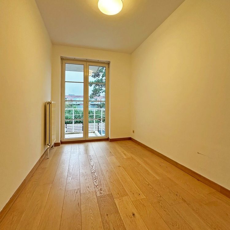 Zeer mooi appartement met 2 slaapkamers en terras! - Photo 1