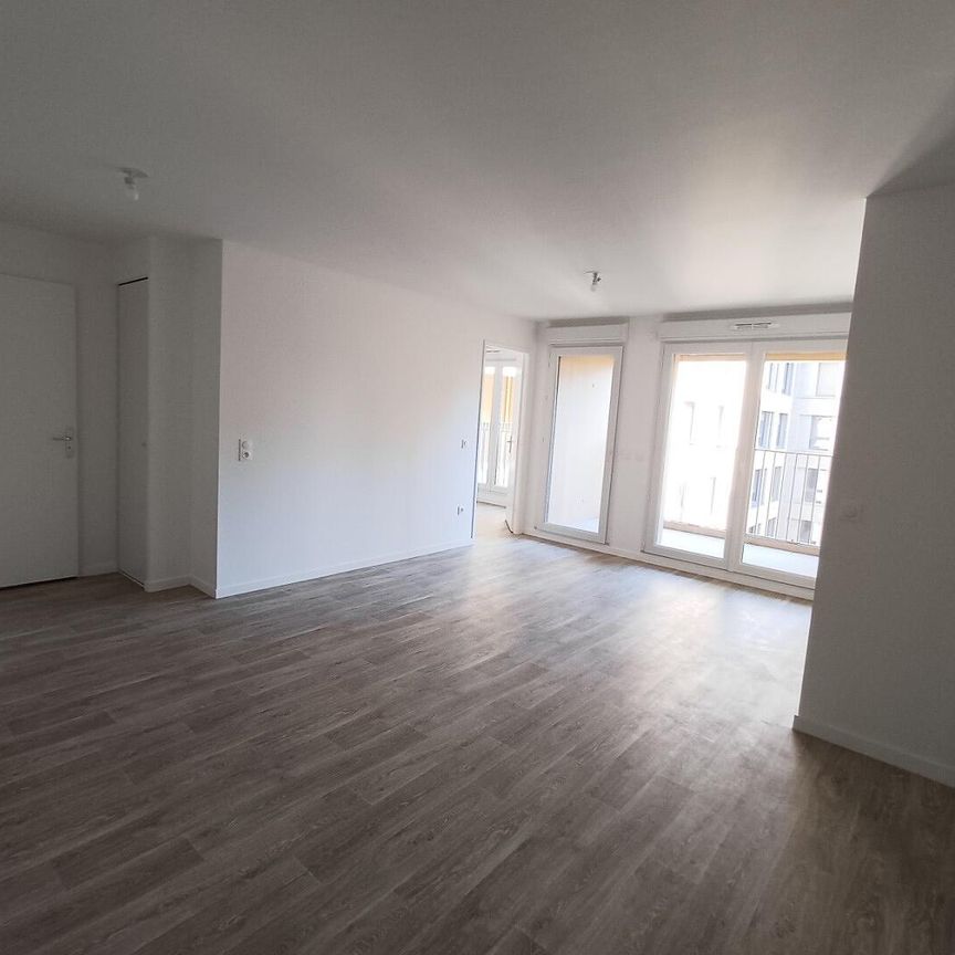 location Appartement T4 DE 76.9m² À BOBIGNY - Photo 1