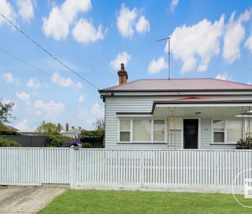 BEAUTIFUL THREE BEDROOM HOME IN BALLARAT EAST! - Photo 5