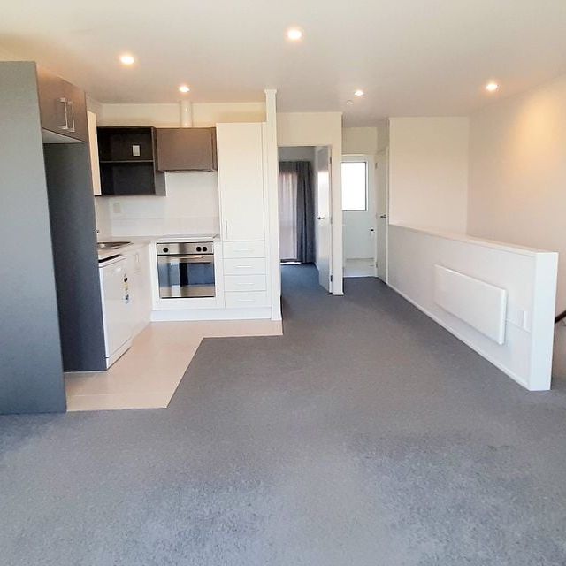 Chic 1BR Apt with Balcony in East Tamaki - Photo 1