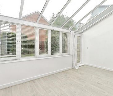 4 bedroom semi-detached house to rent - Photo 2