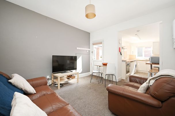 4 bedroom house share to rent - Photo 1