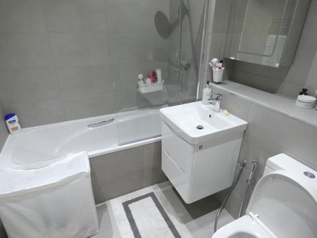 2 bedroom flat to rent - Photo 3
