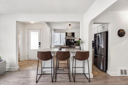 Detached Home For Lease | E8332698 - Photo 3