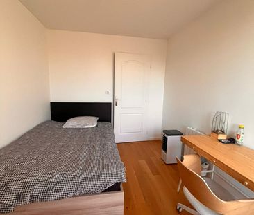 Location Appartement 4 pièces 62m² BORDEAUX 33300 - Photo 3