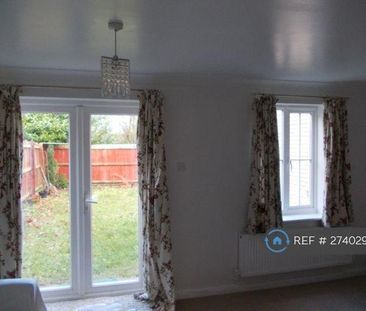 3 bedroom end of terrace house to rent - Photo 1