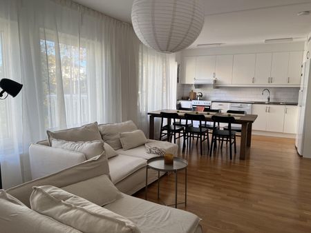 Timvinkelvägen, Haninge - Photo 2