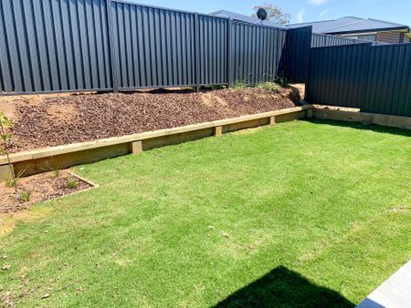 4 BEDROOM DUPLEX - Photo 3