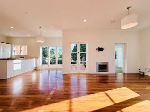 Newly Renovated Standalone Home - Space, Comfort & Convenience! - Photo 1