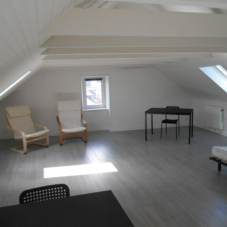 Location appartement à Morlaix 27.21m² - Photo 1