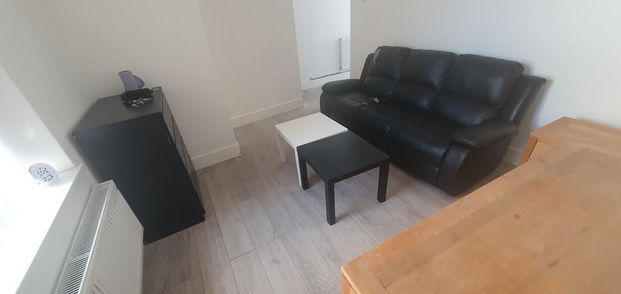 4 bedroom house to rent - Photo 1