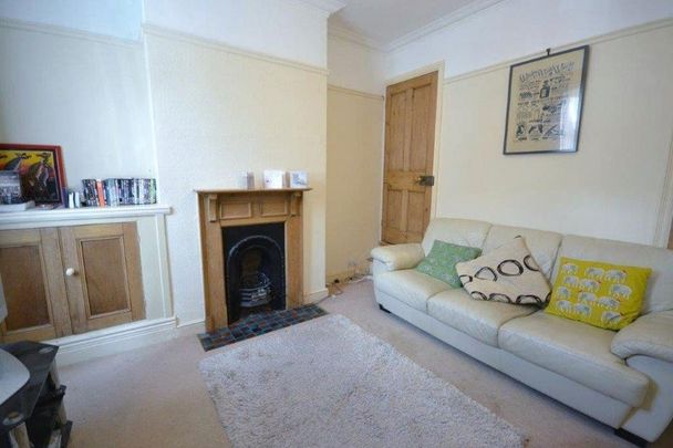 3 bedroom terraced house to rent - Photo 1