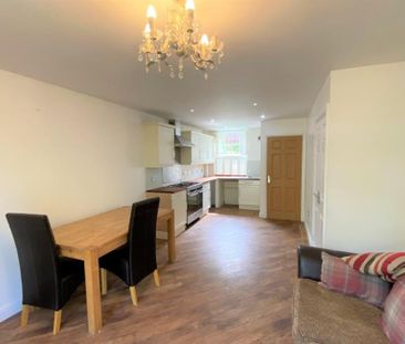 3 Bedroom Terraced To Let - Photo 1