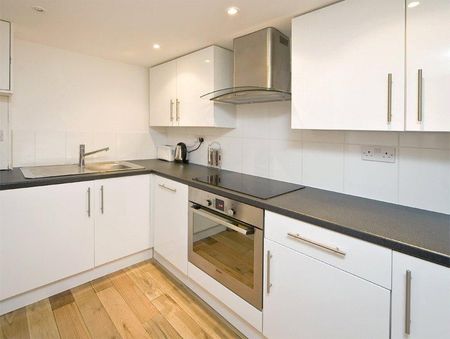 Studio to rent - Photo 3