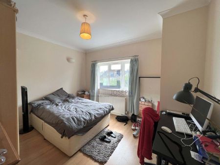 3 Bedroom Flat To Rent - Photo 2