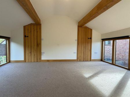 4 bedroom barn conversion to rent - Photo 3