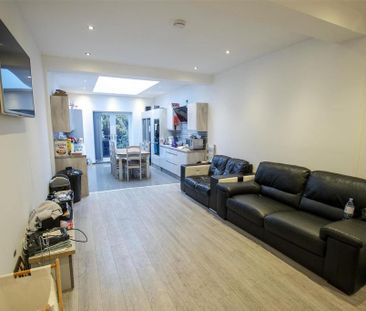 7 bedroom house to rent - Photo 1